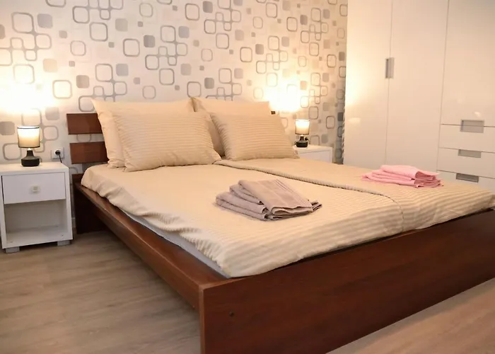 Heart Of The - 75sqm - Free Parking סקופיה